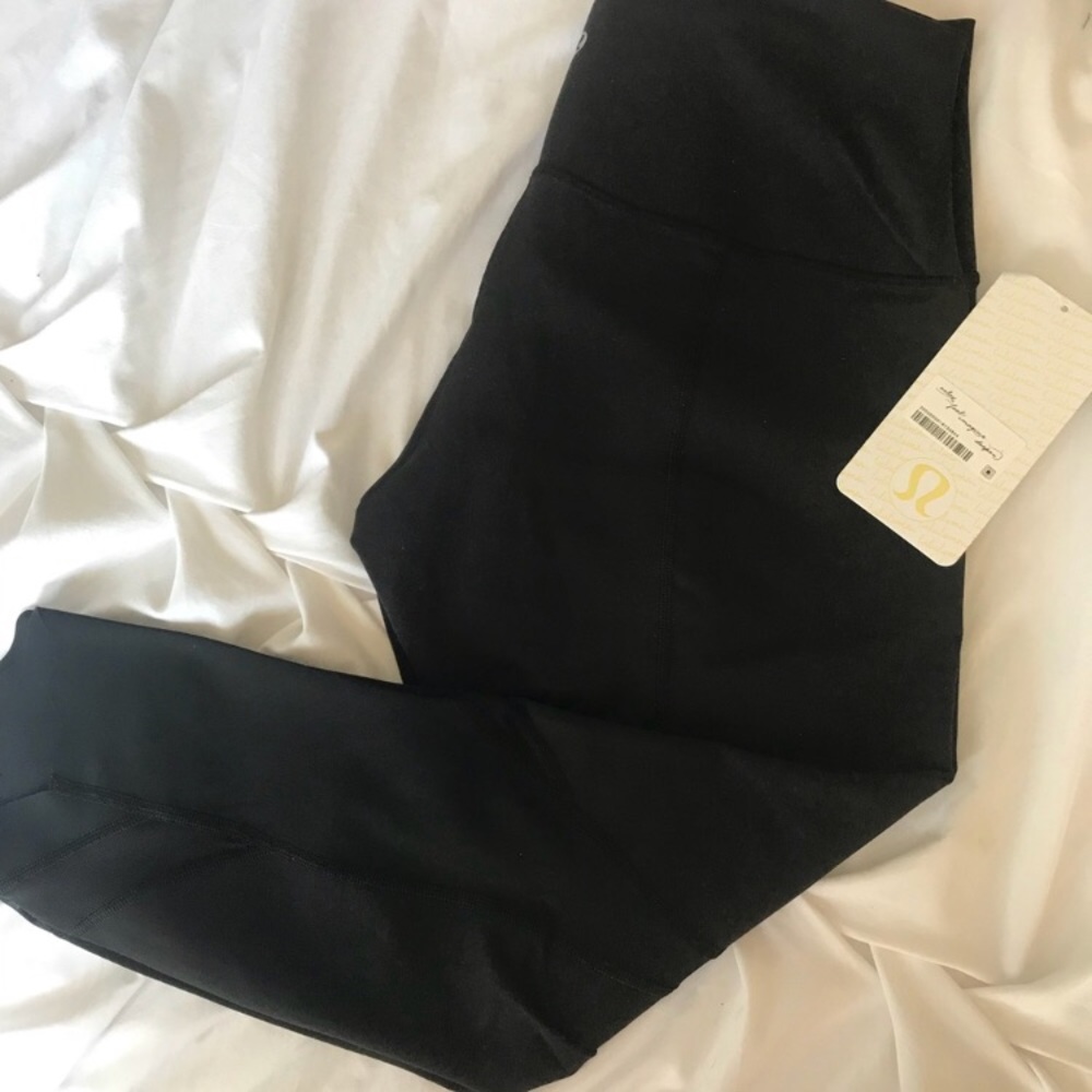 Wunder Under Crop II (Special Edition) Scallop 24"